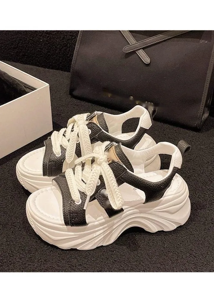 Summer New Little Height Increase Thick Soles Outside Wearing Sandals Woman