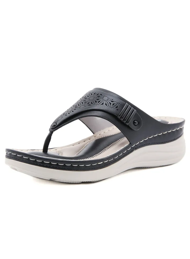 Round Toe Fashion Cutout Sandals Black