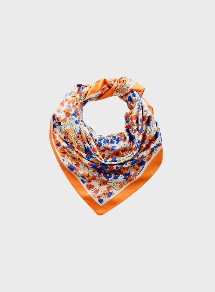 Maria Scarf