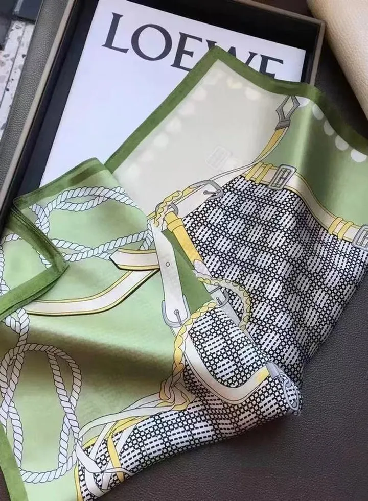 Chain Printed Scarf
