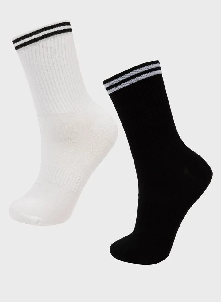 Woman 2 Piece Short Socks