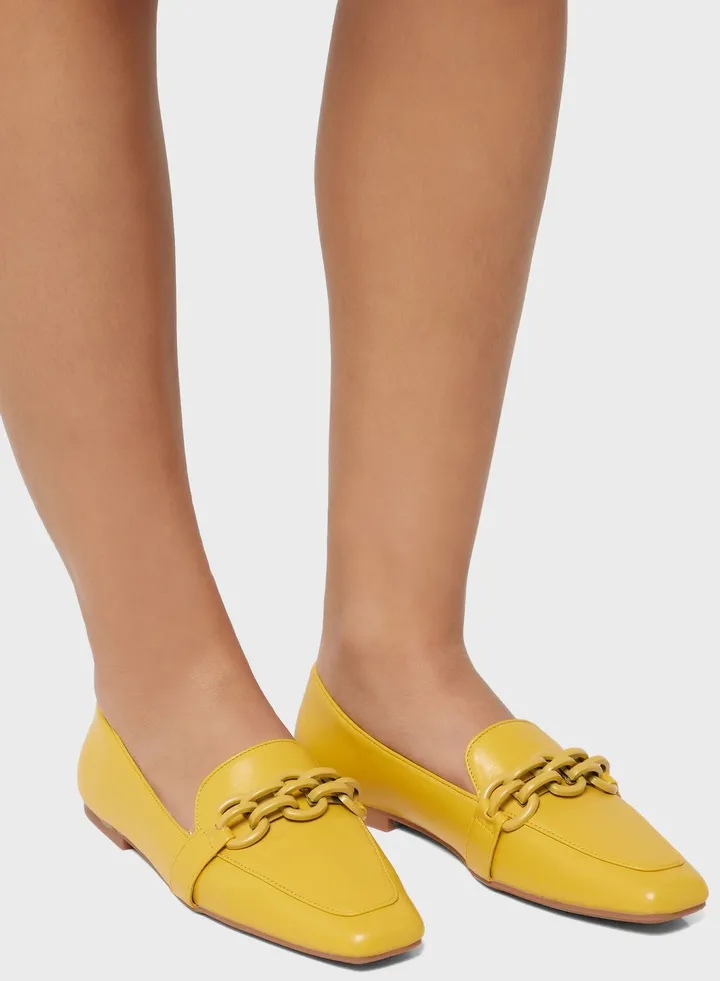Tonal Chain Square Toe Loafer Yellow