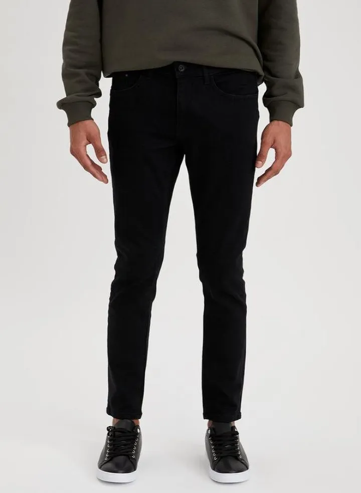 Skinny Fit Casual Jeans Black
