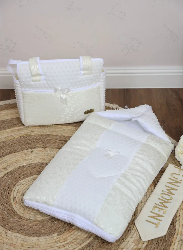 Newborn Baby Meds with Portable Storage Bag for Baby Diapers