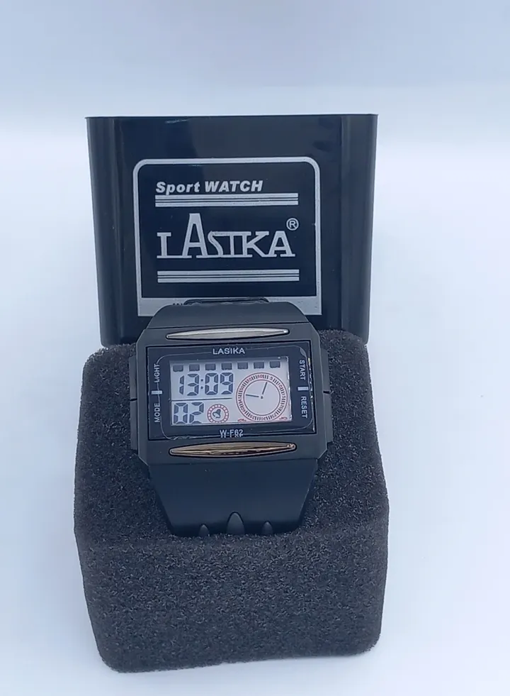 Black and silver digital children's watch 991000