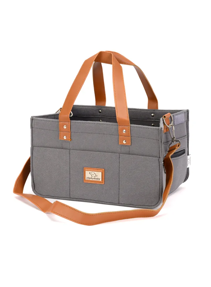 Portable baby diaper carrying bag for diaper organizing