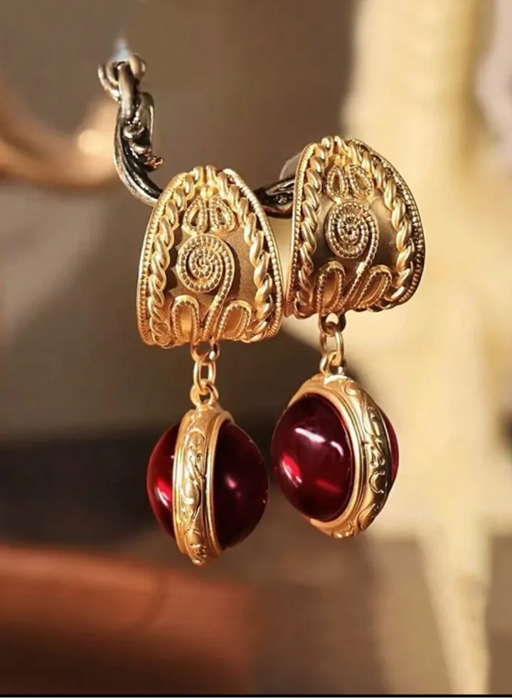Elegant 18k Gold Plated Earrings For Women