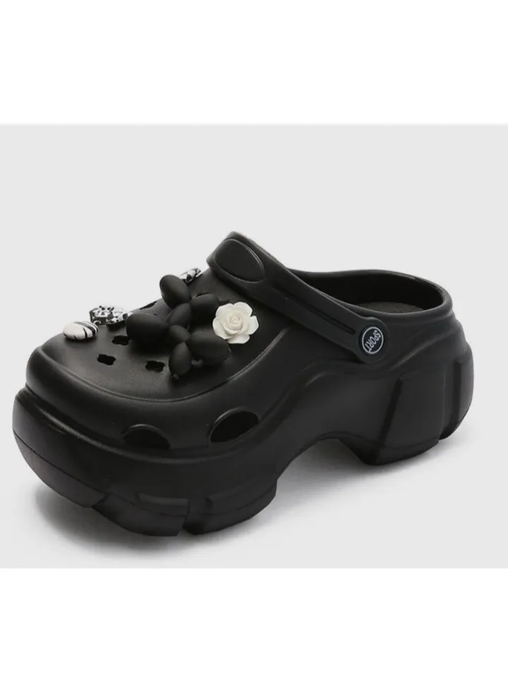 Wear Non Slip Lightweight Perforated Shoes For External Wear