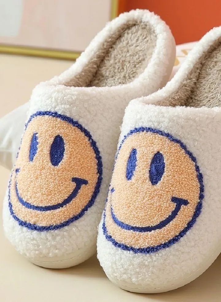 Smiley Face Designed Bedroom Slippers White/Yellow