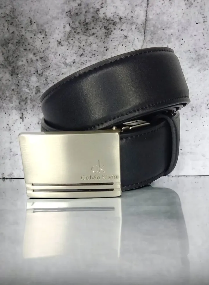 Reimagine Your Style with Calvin Klein's Classical Belt for Men - Elevate Your Fashion with Lasting Elegance!