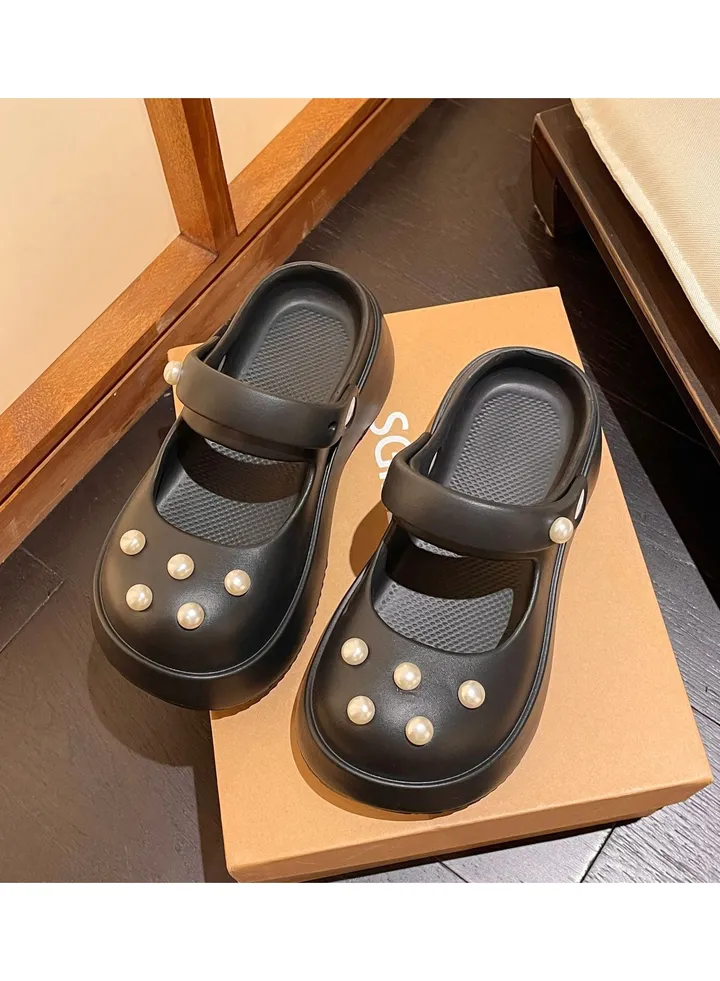 Wear Non Slip Lightweight Perforated Shoes For External Wear