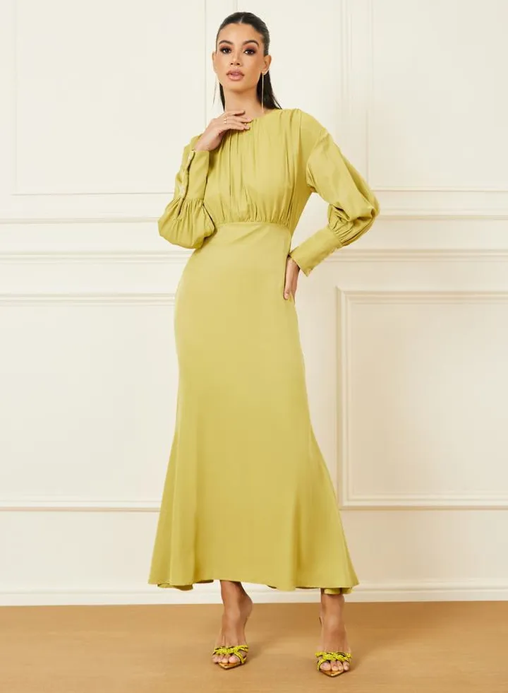 Gathered Detail Cuff Sleeves A-Line Maxi Dress