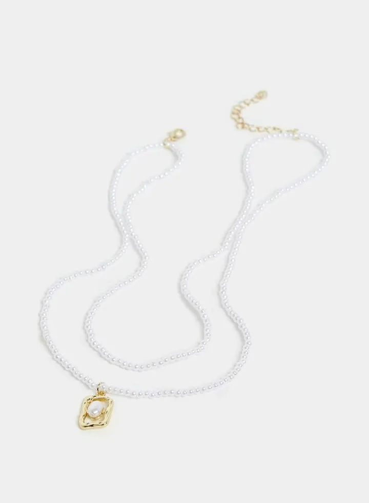 Twisted Faux Pearl Necklace