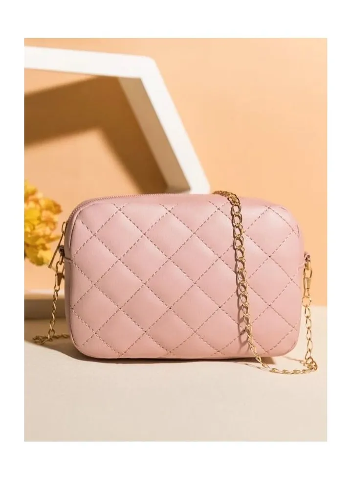 Fashionable woven handbag