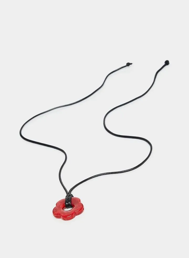 Contrast Pendant Necklace