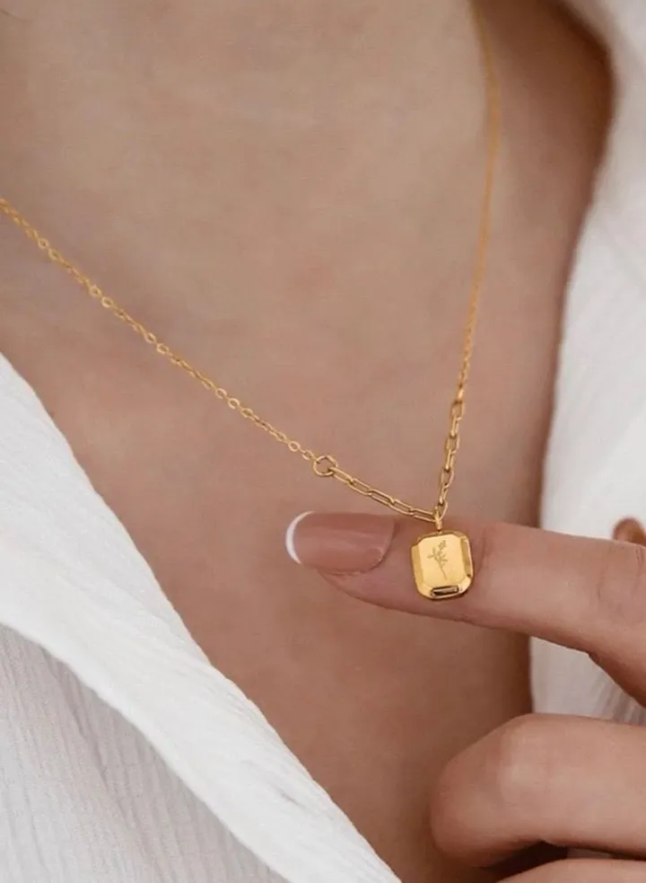 18k Gold Plated Flower Decor Necklace