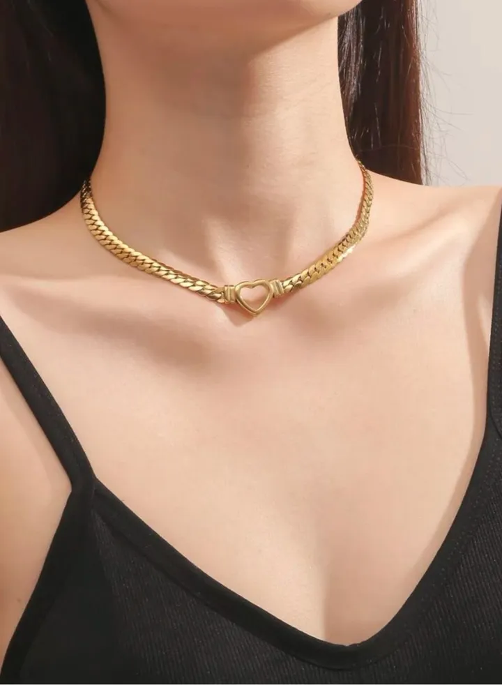 Elegant Stainless Steel Gold Plated Choker Necklace For Women