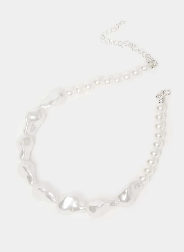 Textured Faux Pearl Necklace