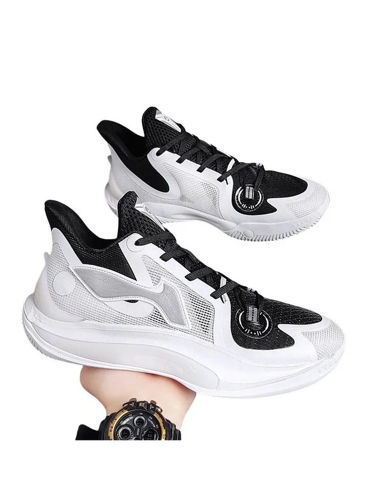 New Breathable and Anti Slip Sports Shoes