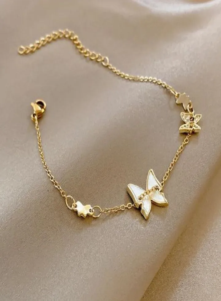 Pearl Bracelet Women Butterfly Round Flower Charm Gold Chain Bracelet Girl Fashion Unusual Jewelry