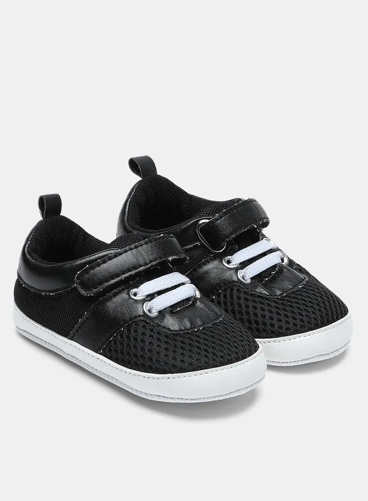 Kids Mesh Detail Low Top Sneakers Black