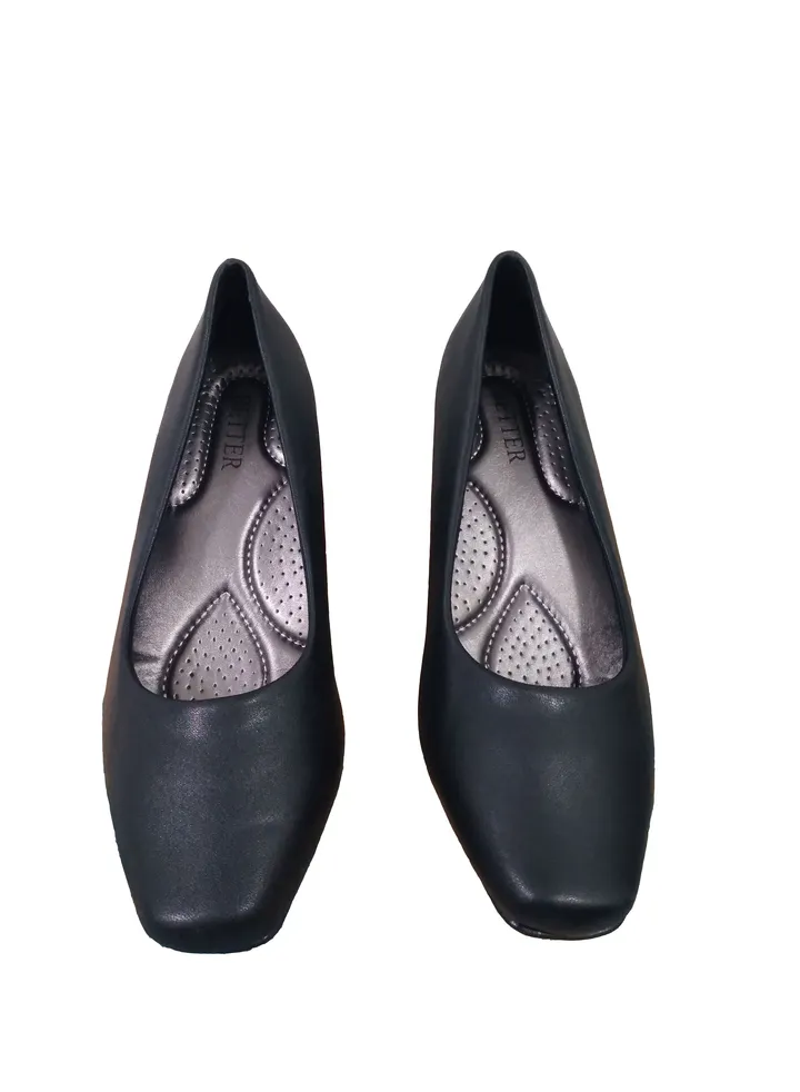 Ladies Heel shoes Black Colour