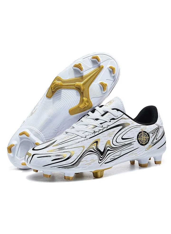 New Low Top Comfortable and Breathable Football Shoe