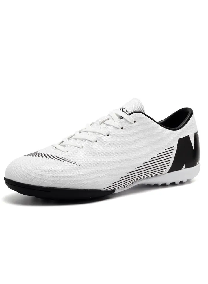 New Comfortable Football Shoes for Men And Women
