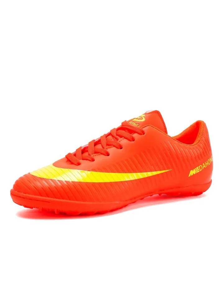 New Comfortable Football Shoes for Men And Women