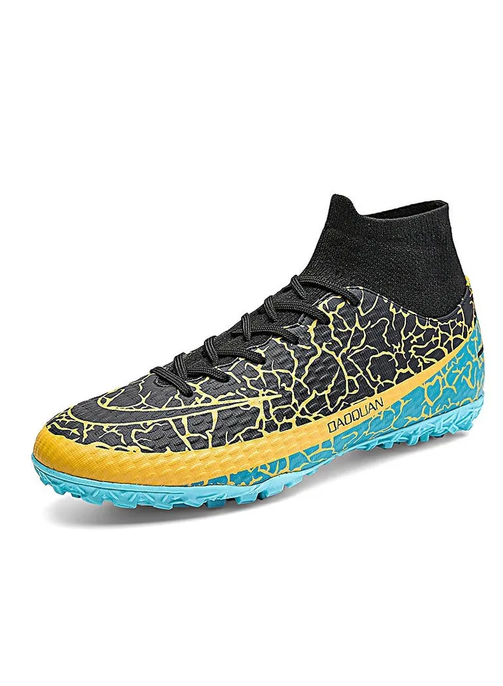New Comfortable Football Shoes for Men And Women