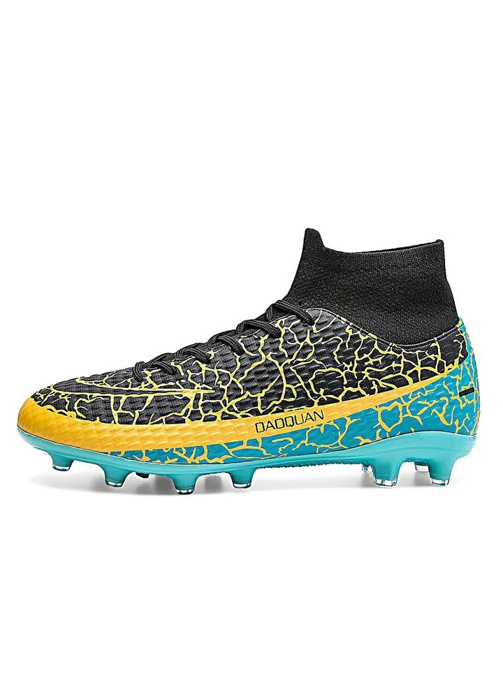New Comfortable Football Shoes for Men And Women