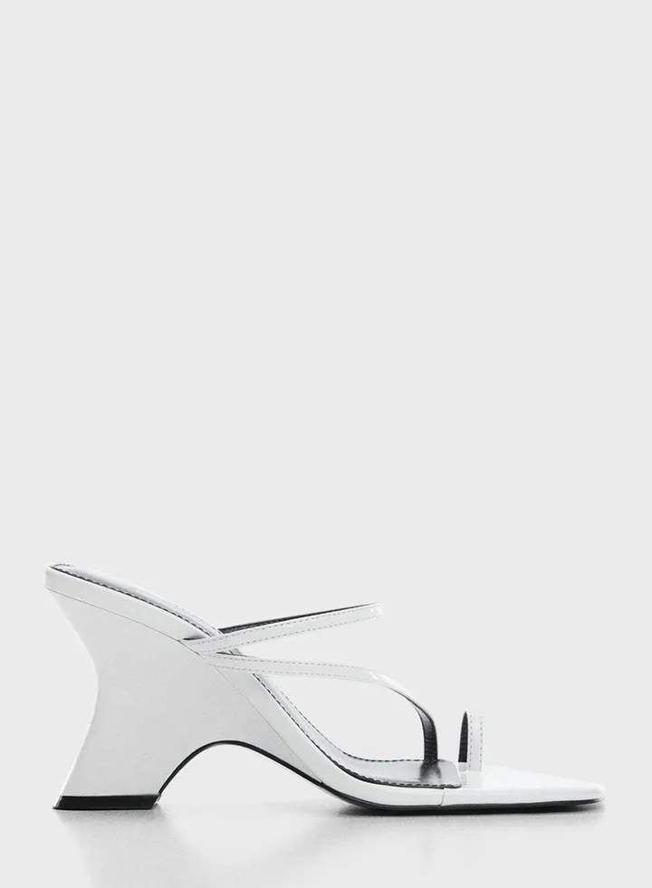 Dova Low Heel Pumps