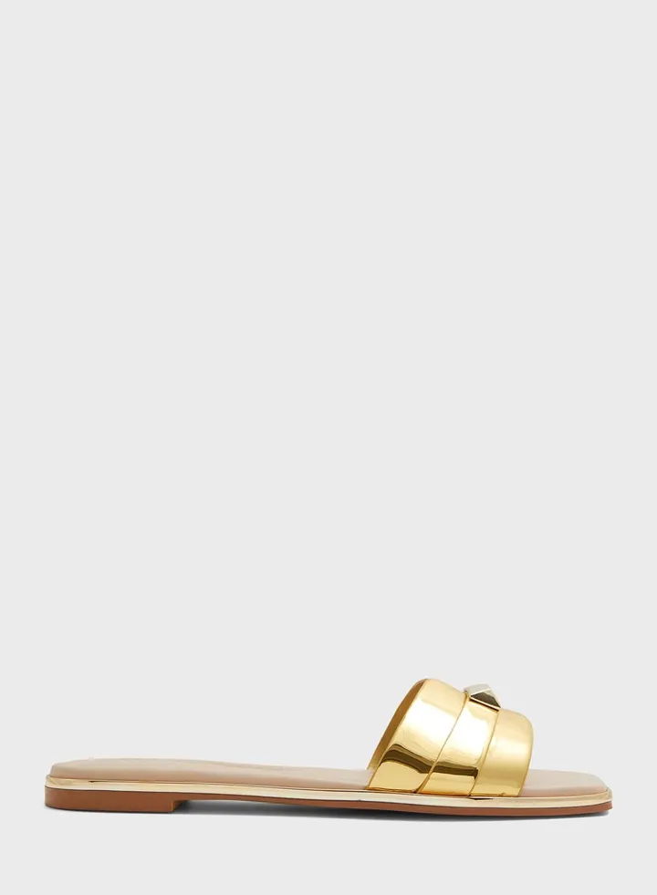 Darine Flat Sandals