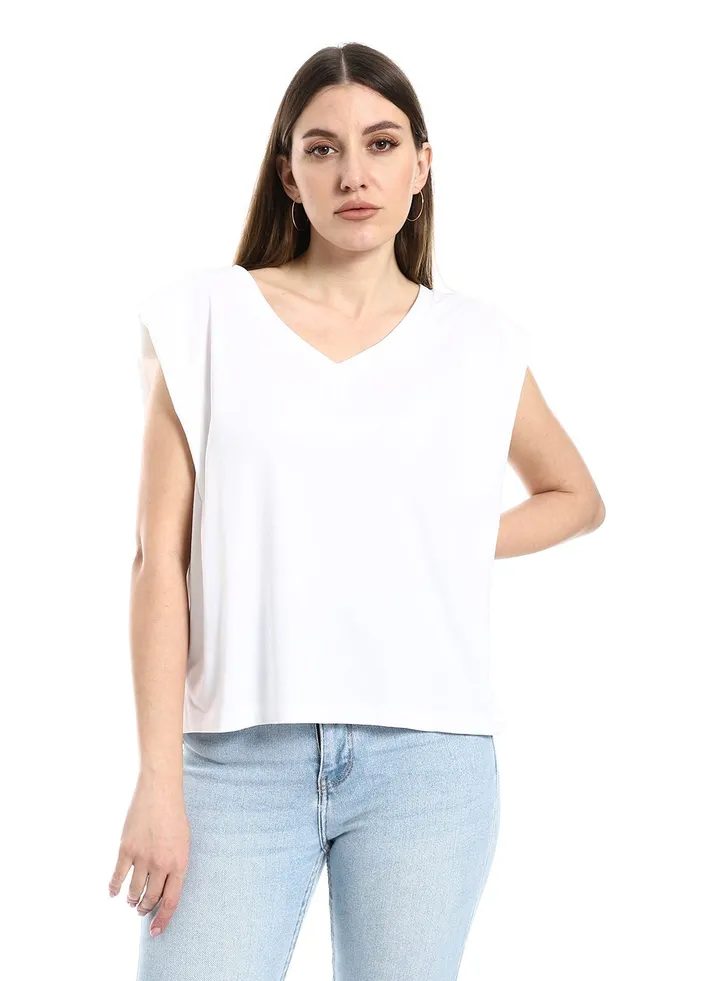 Wide-cut white top