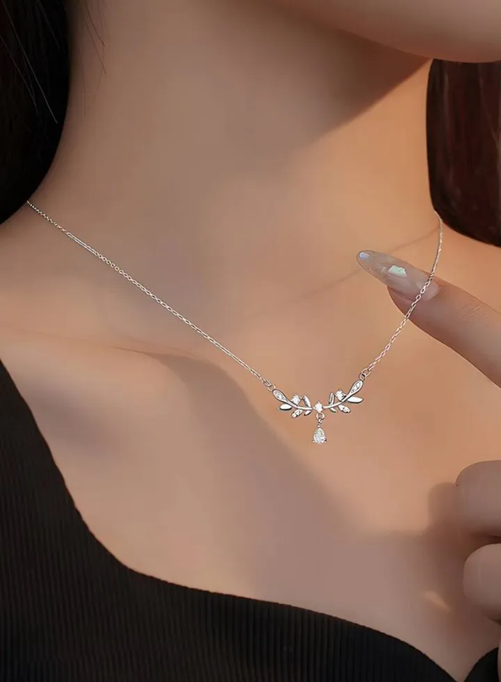Women's Elegant 925 Sterling Silver Necklace