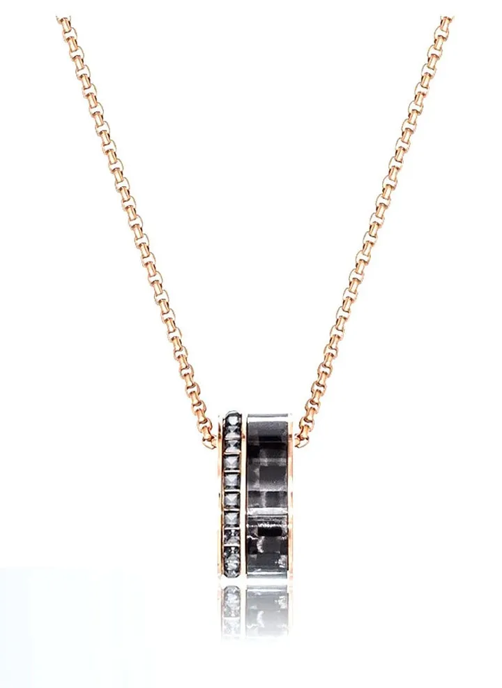 Alto Pendant Necklace