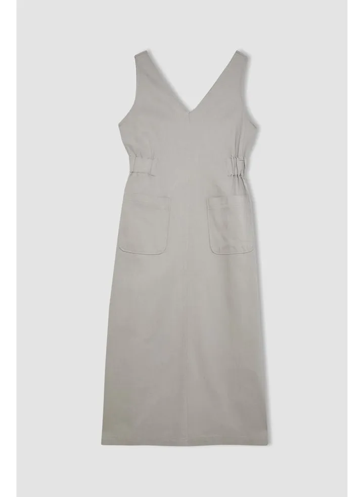 Woman Regular Fit Woven Dress
