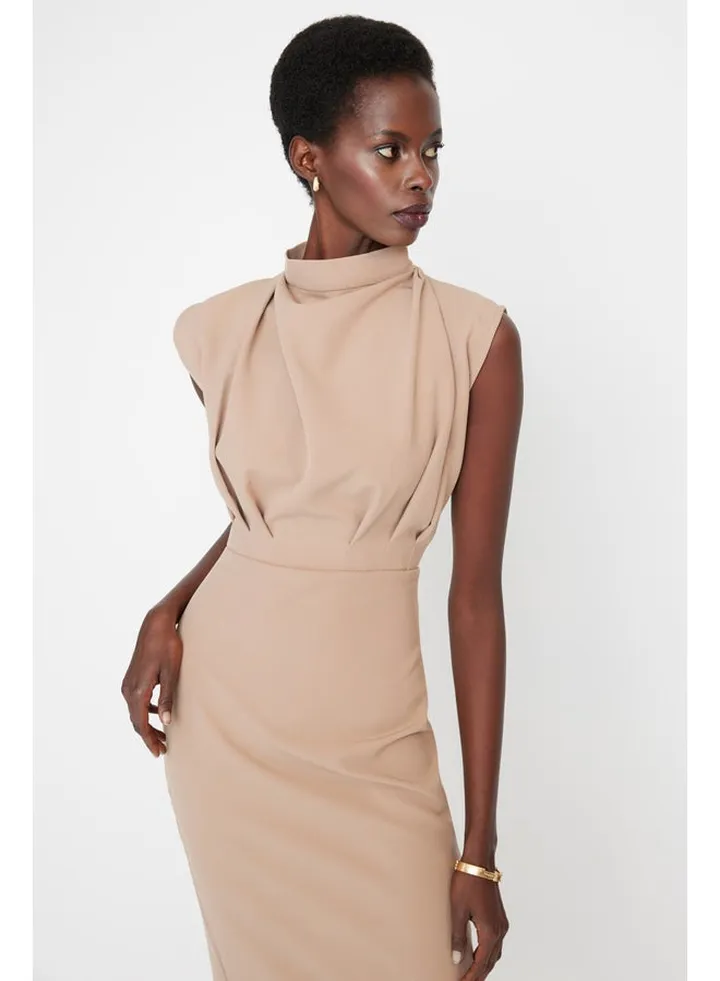 Camel Body-Sitting Stand Collar Woven Dress TWOAW20EL0311
