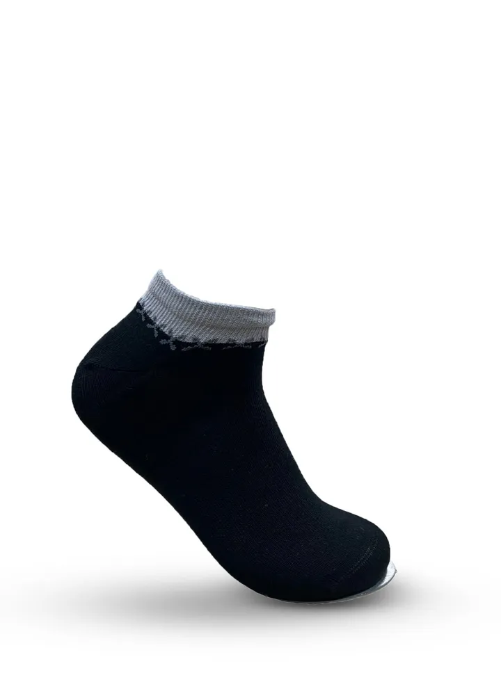 Men Sneaker Designed Pair