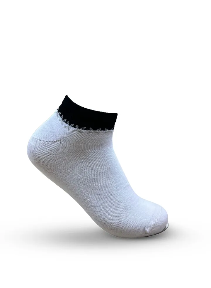Men Sneaker Designed Pair