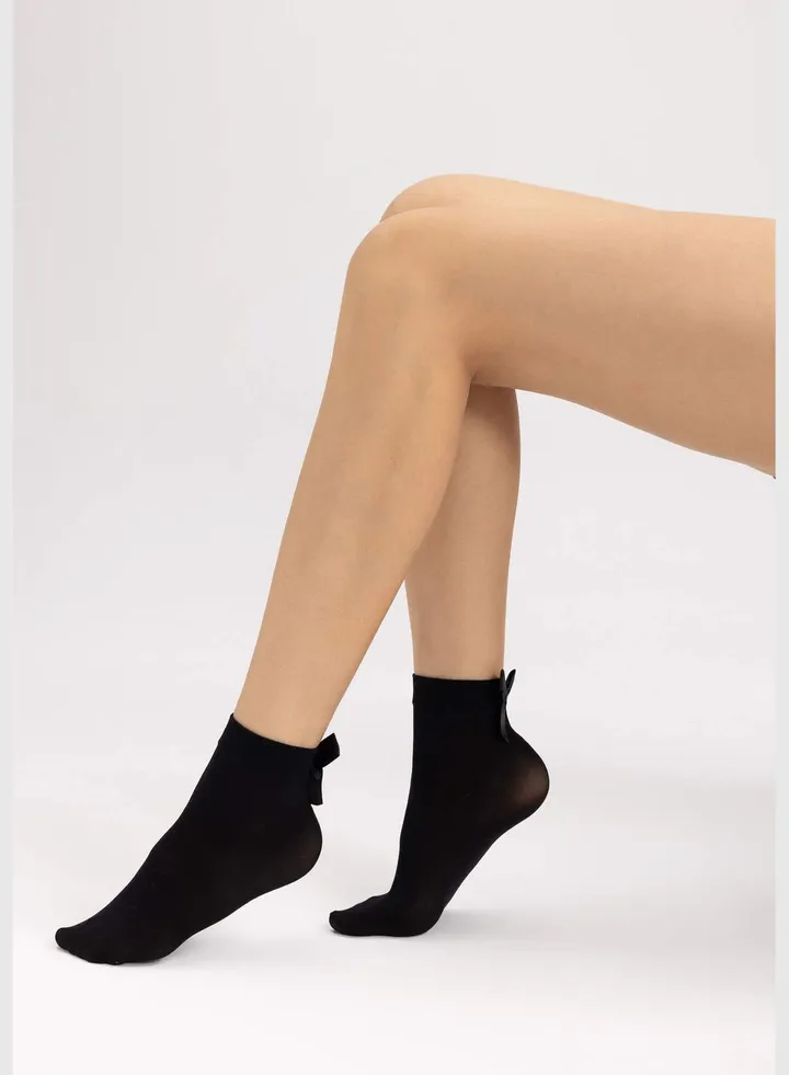 Woman High Cut Socks