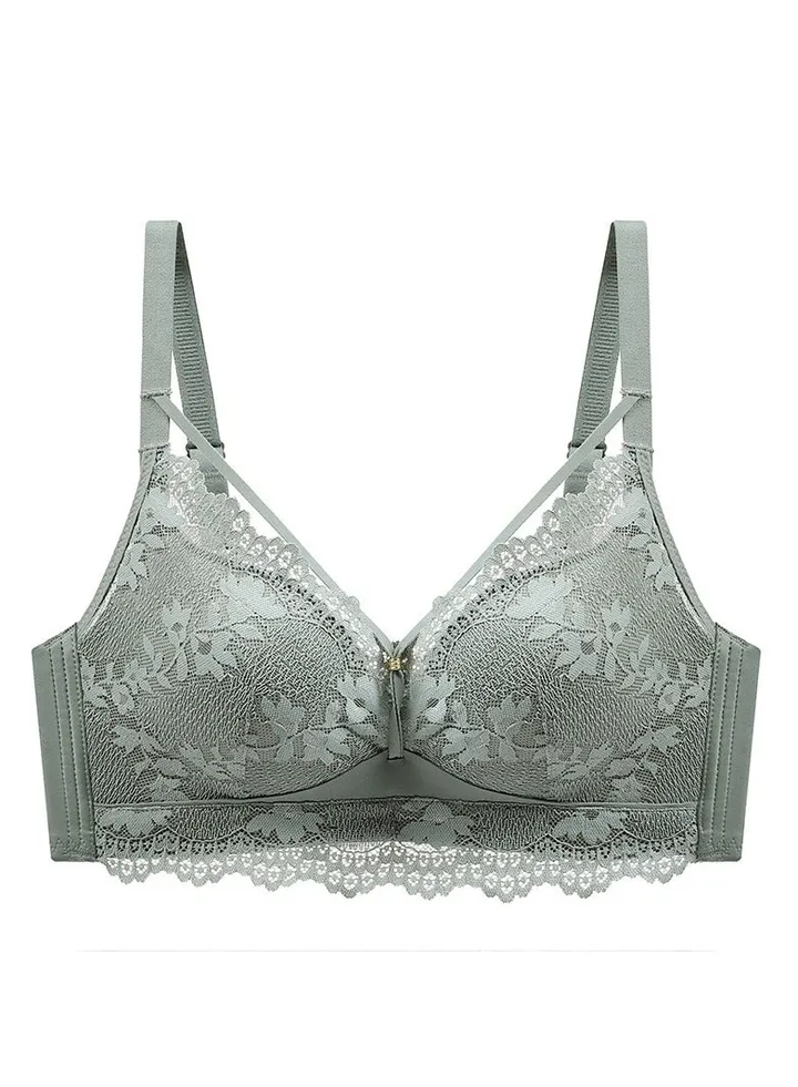 Traceless, underwire lace lingerie bra.
