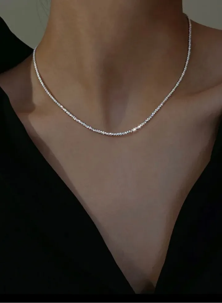 Elegant Silver Plated Sparkling Necklace For Women