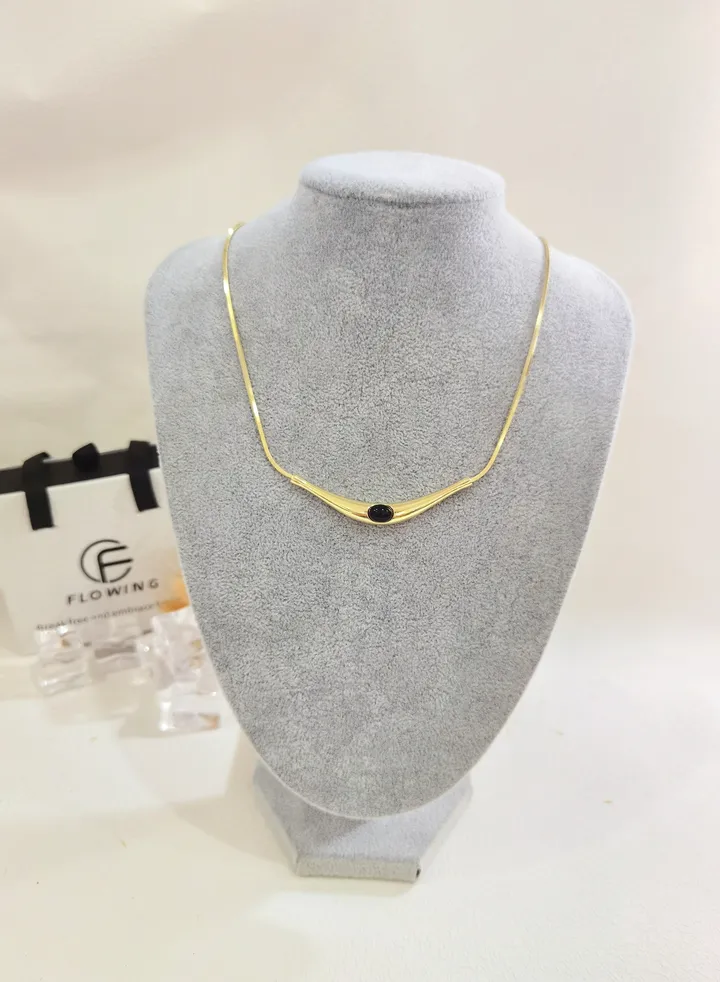 Big clearance sale,Black agate smile snake bone chain, French design, giving you a unique look