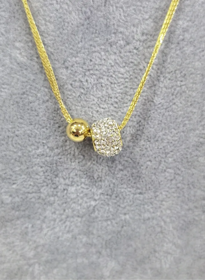 Sterling Silver Zircon Copper Ball Necklace, Light Luxury Niche Collarbone Necklace