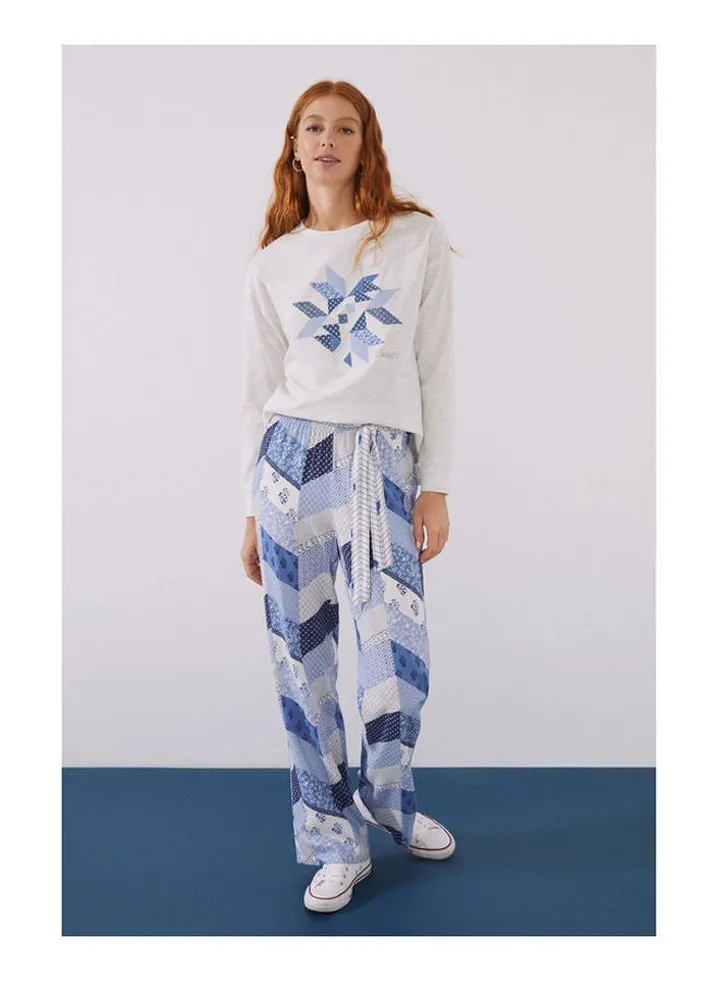 Long-sleeved t-shirt