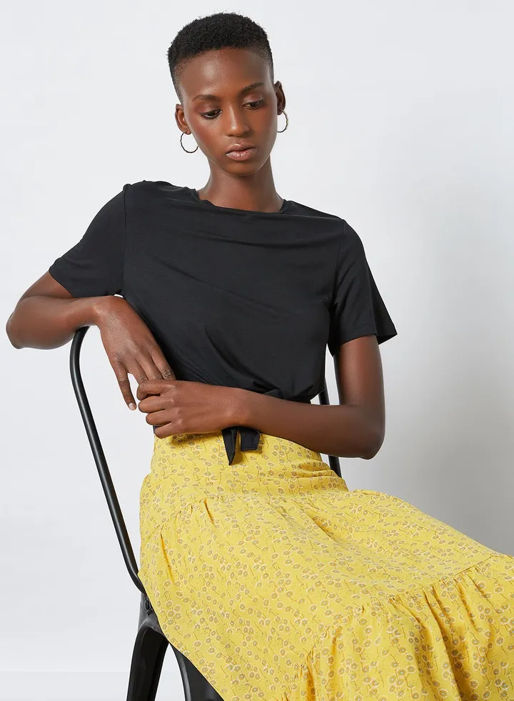 Tie-Front Cropped T-Shirt Black