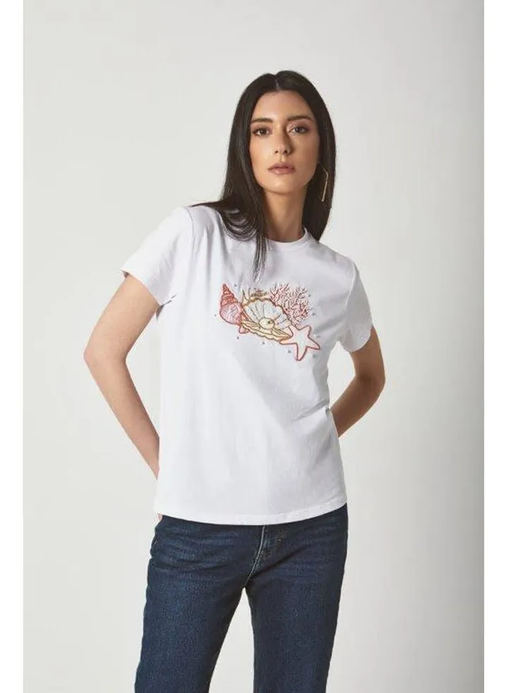 Women T-shirt with embelishment