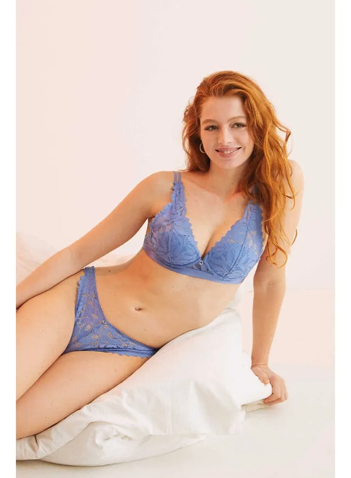 Classic guipure lace briefs