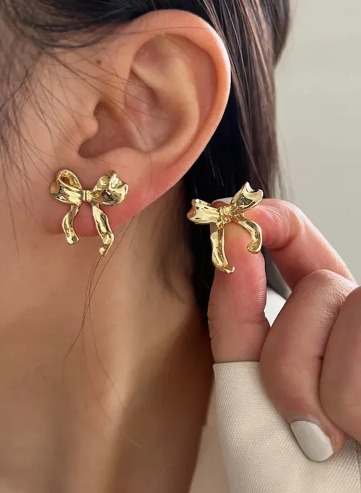Stylish 18k Gold Plated Bow Earrings For Women